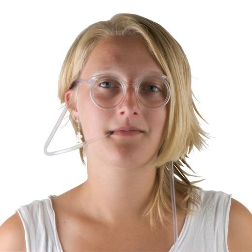Pai de baut in forma de ochelari